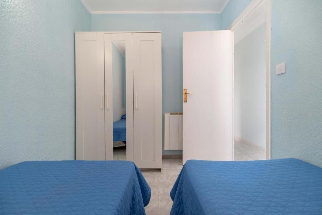 Apartamentos Denis Castelldefels Exterior photo