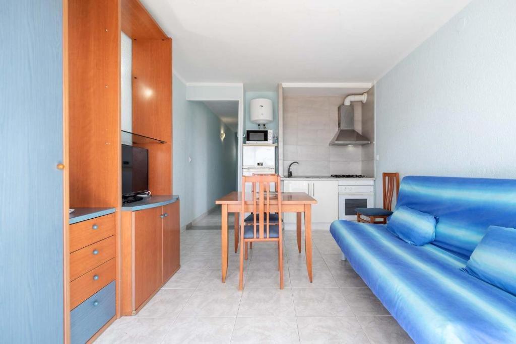 Apartamentos Denis Castelldefels Exterior photo