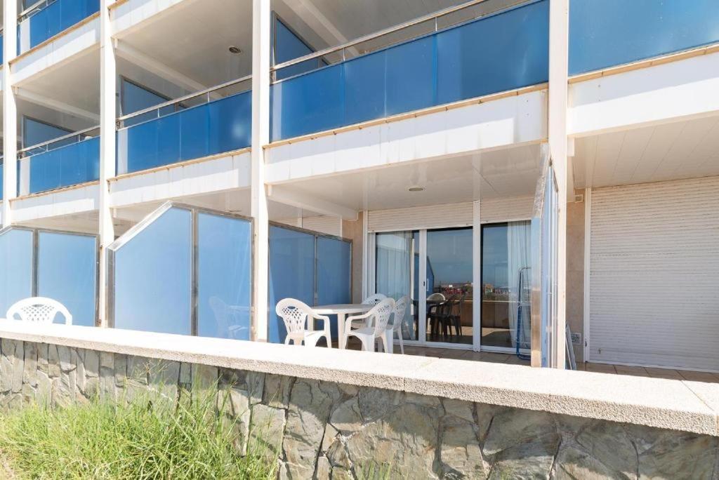 Apartamentos Denis Castelldefels Exterior photo