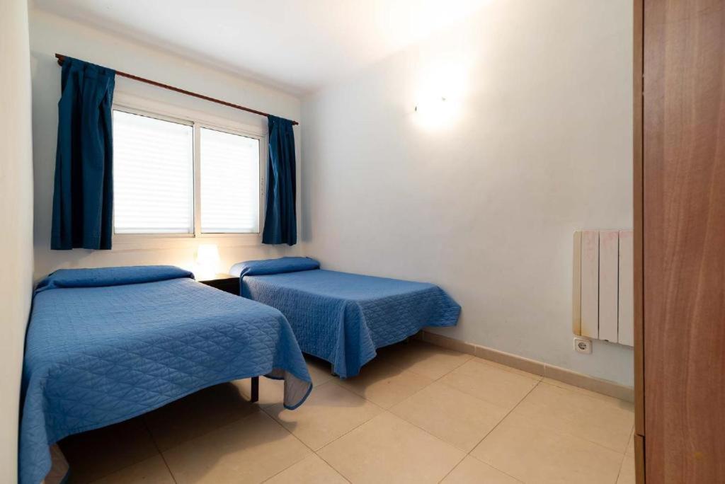 Apartamentos Denis Castelldefels Exterior photo
