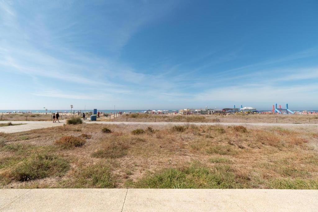 Apartamentos Denis Castelldefels Exterior photo